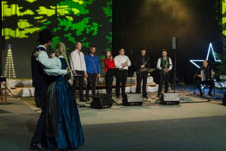 Božično novoletni koncert – v sliki 37